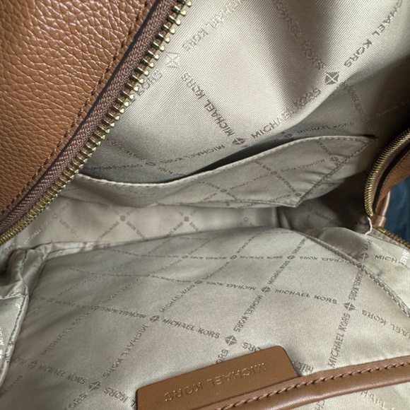 Genuine Michael Kors backpack - Picture 6 of 8
